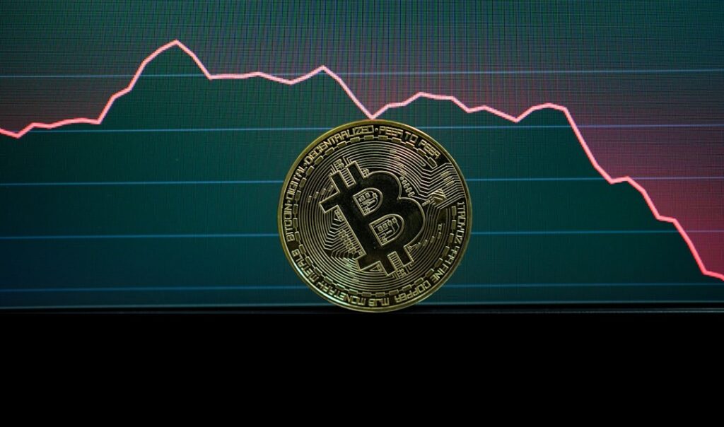 Bitcoin Trading 21% Above Realized Price Amid Market Reset