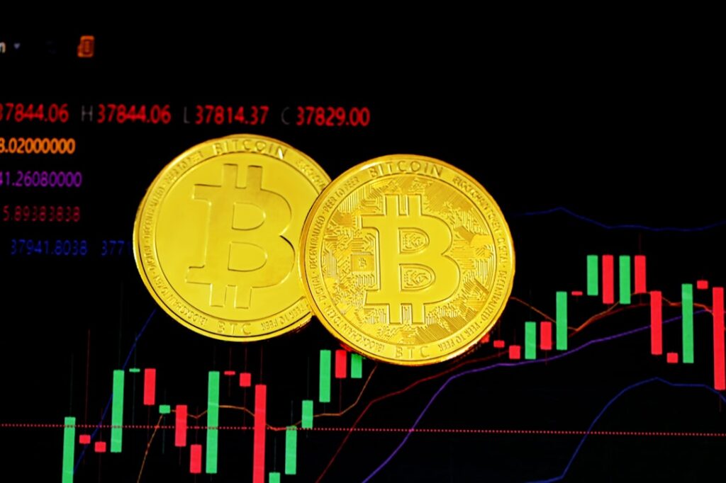 Bitcoin Surges to $72,700 as Trade Tensions Ease